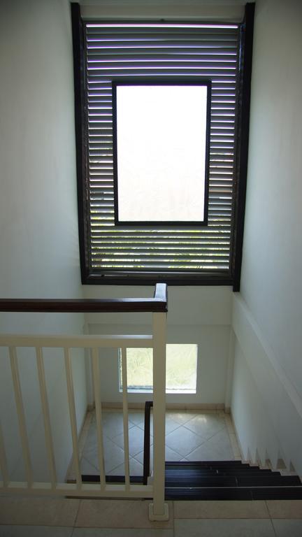 Wisma tamu Surya